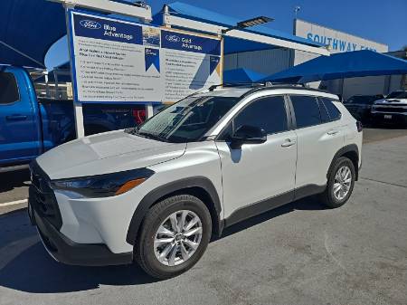 2026 Toyota Corolla Cross LE