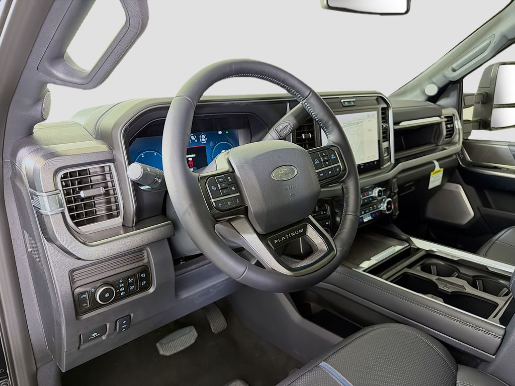 2025 Ford F-350 Super Duty Platinum - Photo 9