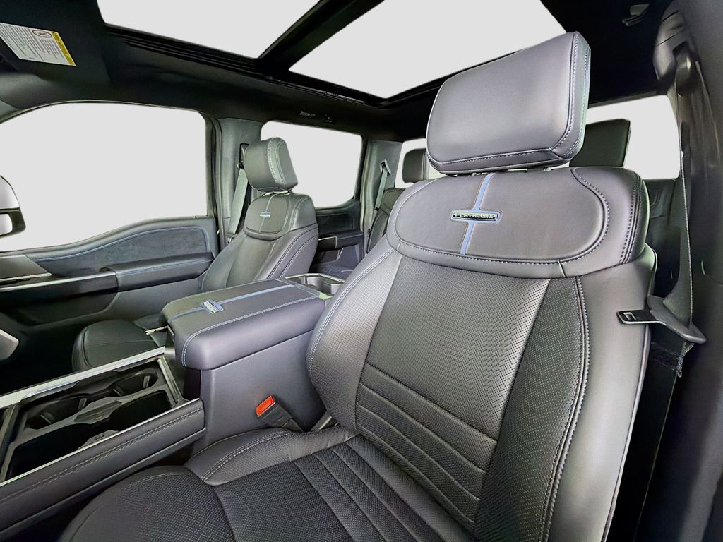 2025 Ford F-350 Super Duty Platinum - Photo 11
