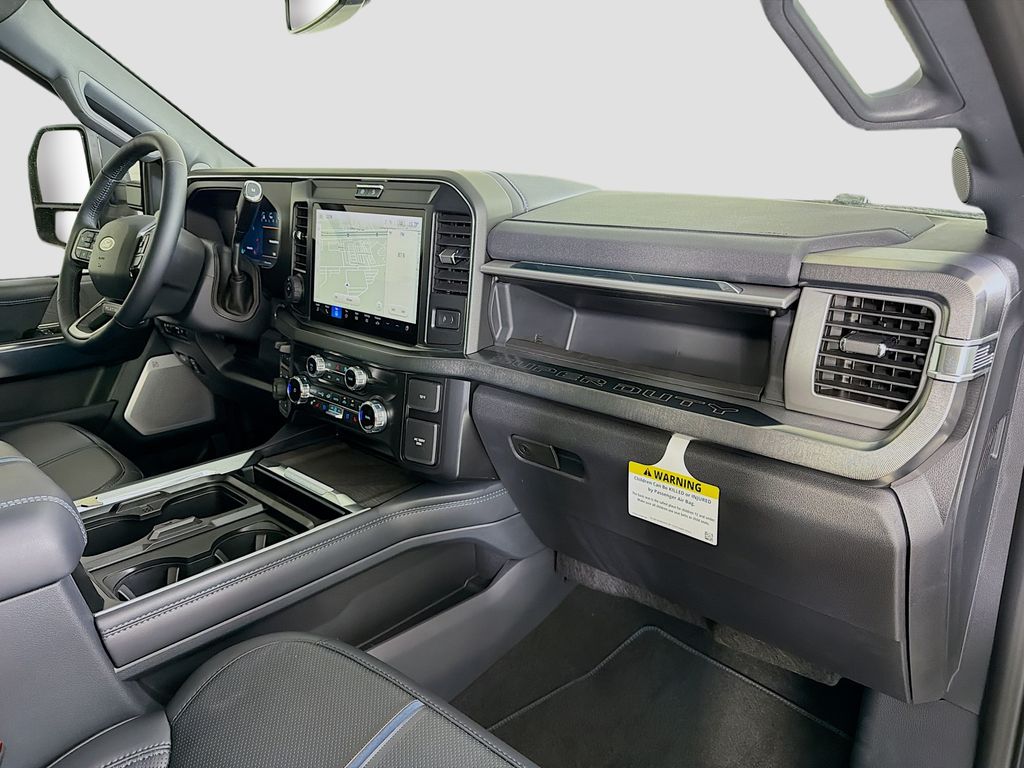 2025 Ford F-350 Super Duty Platinum - Photo 30