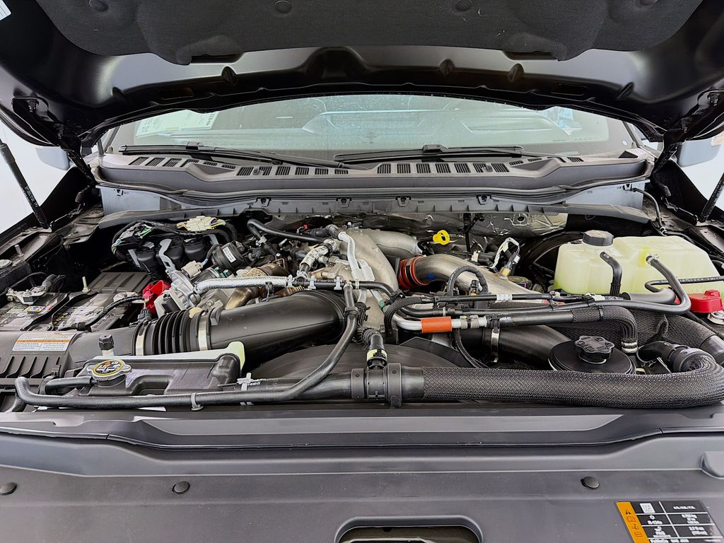 2025 Ford F-350 Super Duty Platinum - Photo 31