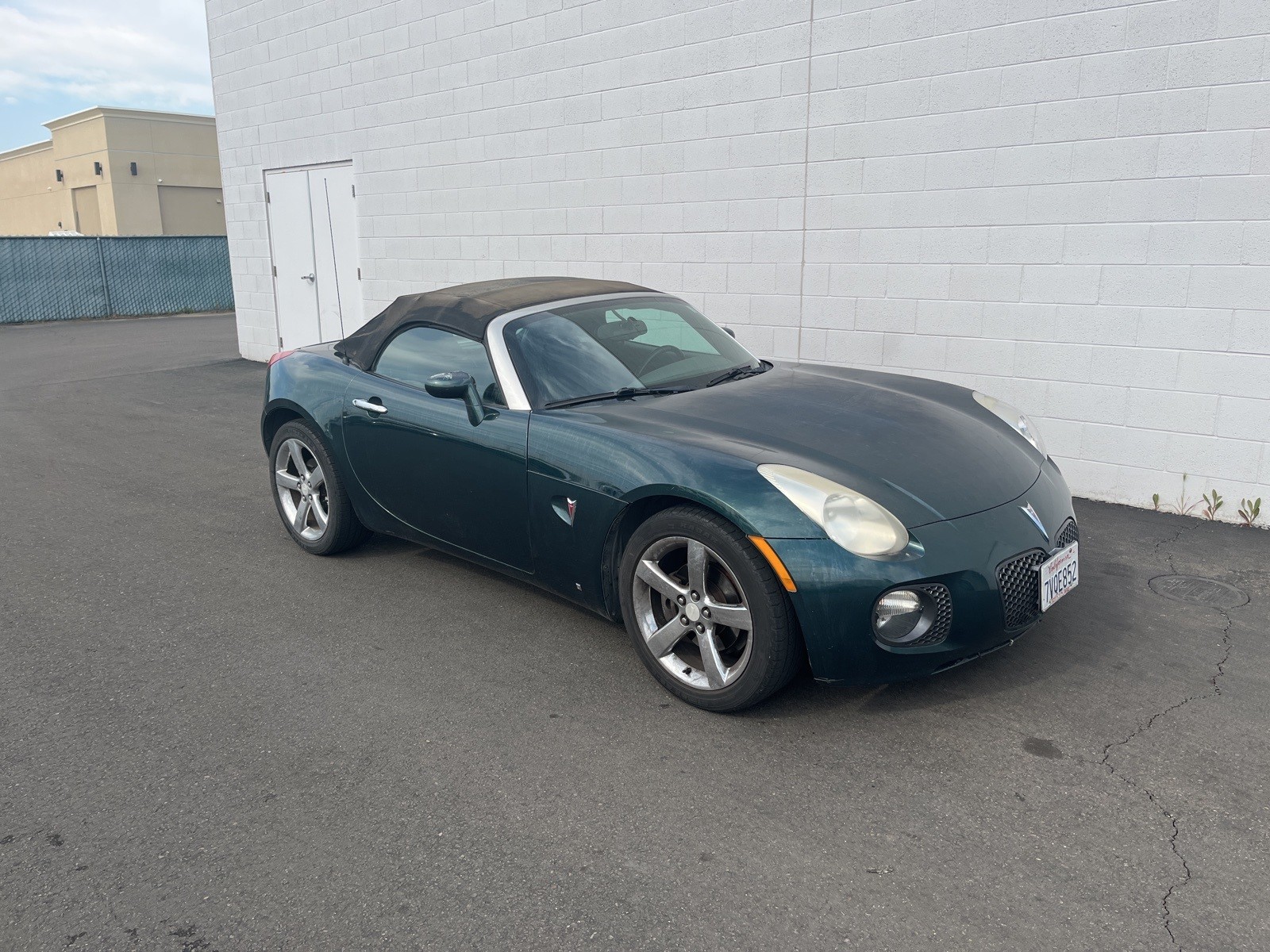 Used 2008 Pontiac Solstice GXP with VIN 1G2MG35X98Y100619 for sale in Clovis, CA
