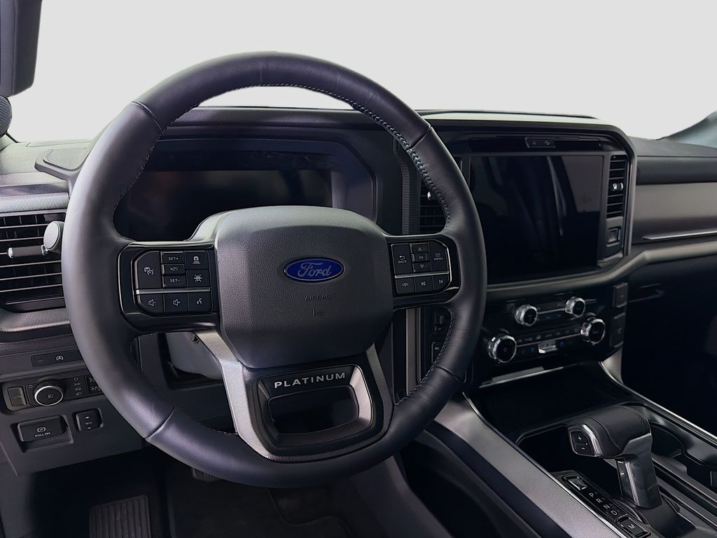 2025 Ford F-150 Platinum - Photo 12