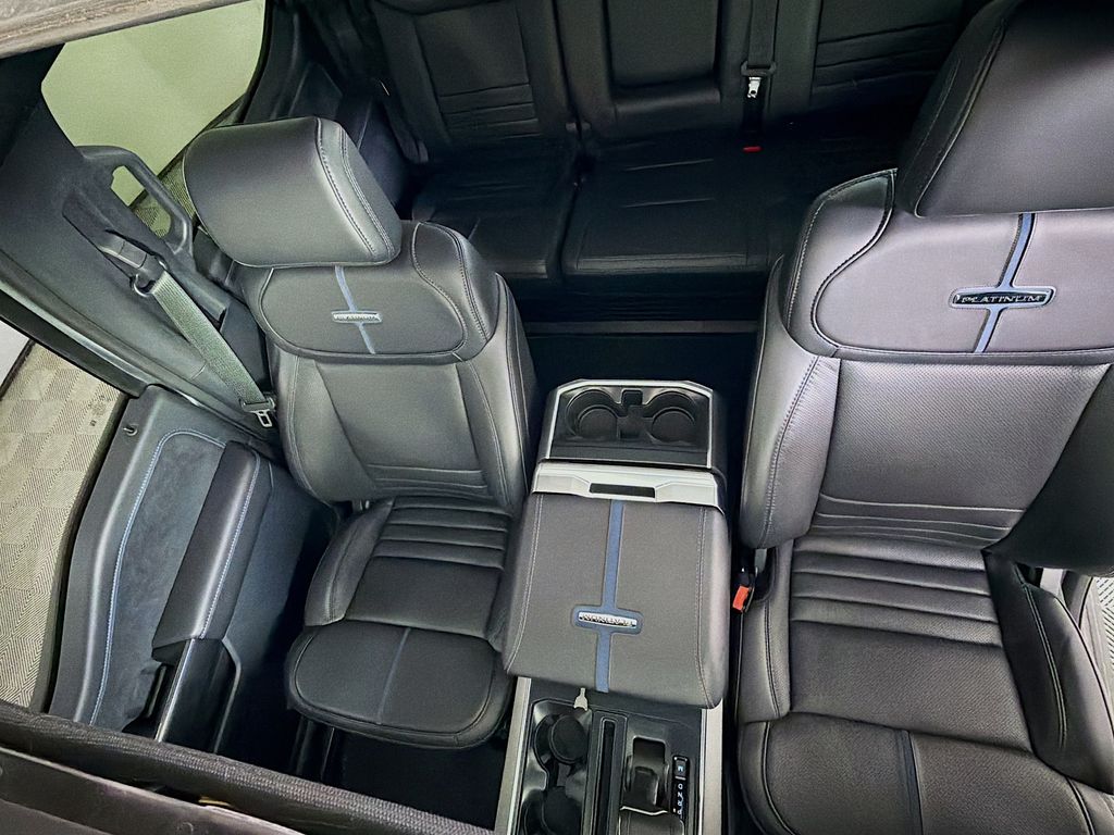 2025 Ford F-150 Platinum - Photo 14