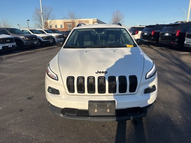 Used 2017 Jeep Cherokee Sport Altitude with VIN 1C4PJLABXHW613362 for sale in Kansas City