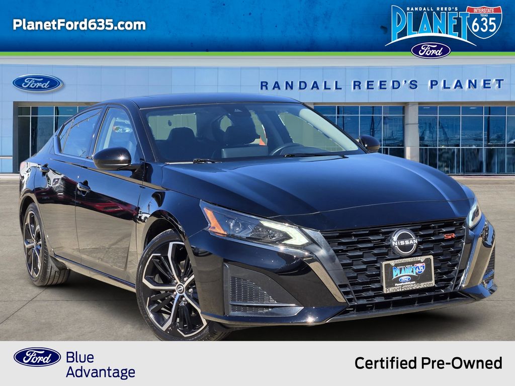 2024 Nissan Altima SR