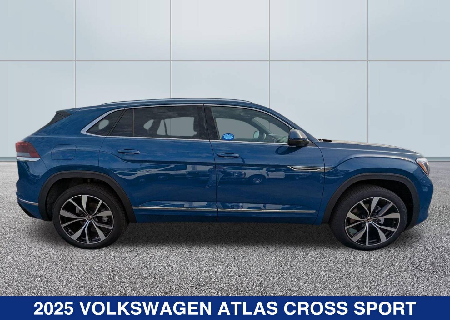 2025 Volkswagen Atlas Cross Sport SEL Premium R-LINE - Photo 6