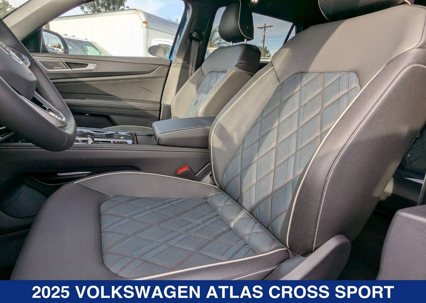 2025 Volkswagen Atlas Cross Sport SEL Premium R-LINE - Photo 12