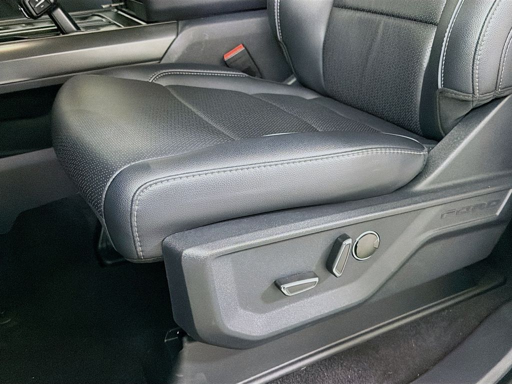 2025 Ford F-150 Lariat - Photo 22
