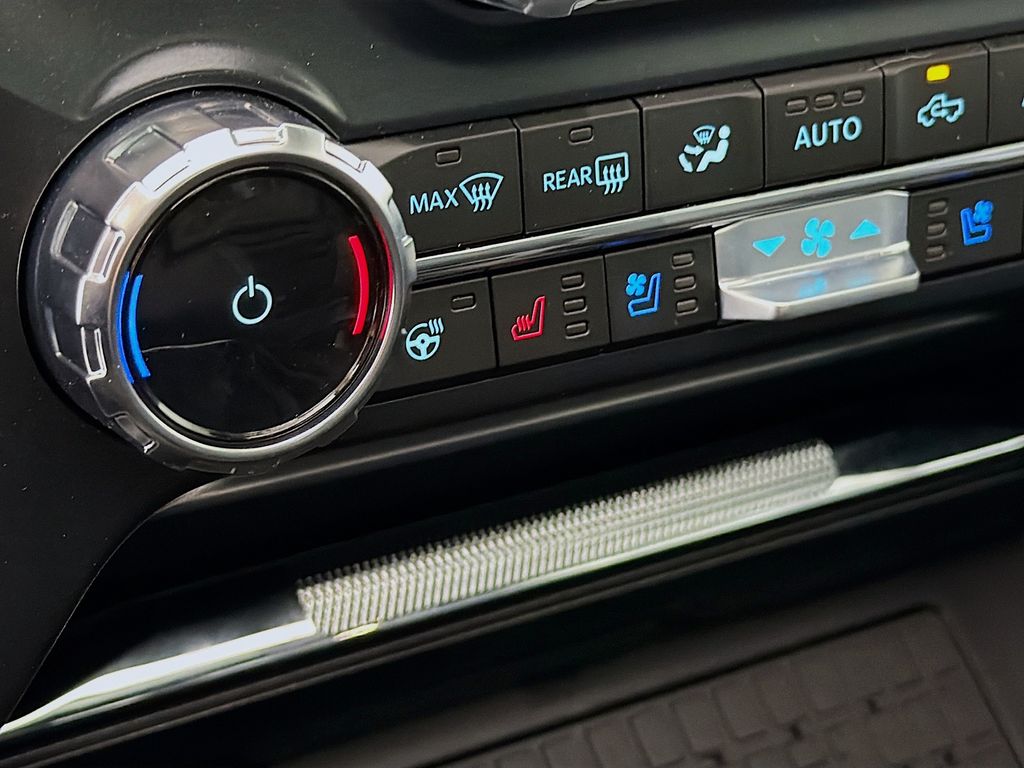2025 Ford F-150 Lariat - Photo 23