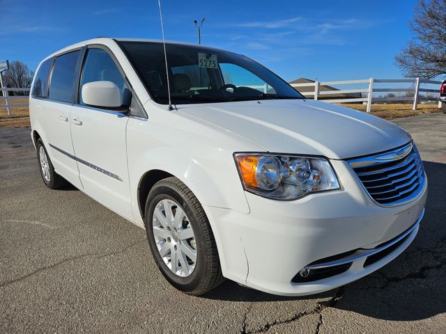 Used 2016 Chrysler Town & Country Touring with VIN 2C4RC1BG3GR175034 for sale in Kansas City