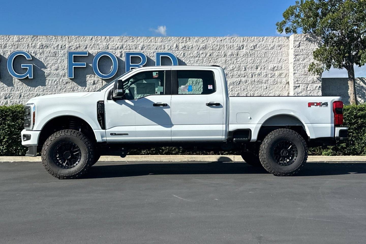 2025 Ford F-250 Super Duty XL - Photo 7