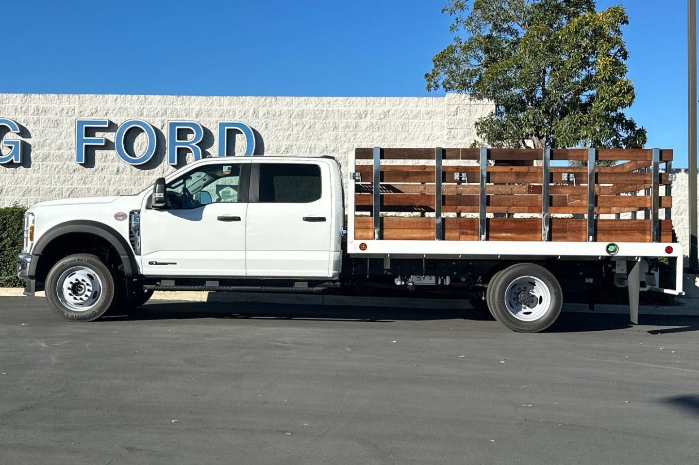 2025 Ford F-550 Super Duty Chassis Cab XL - Photo 7