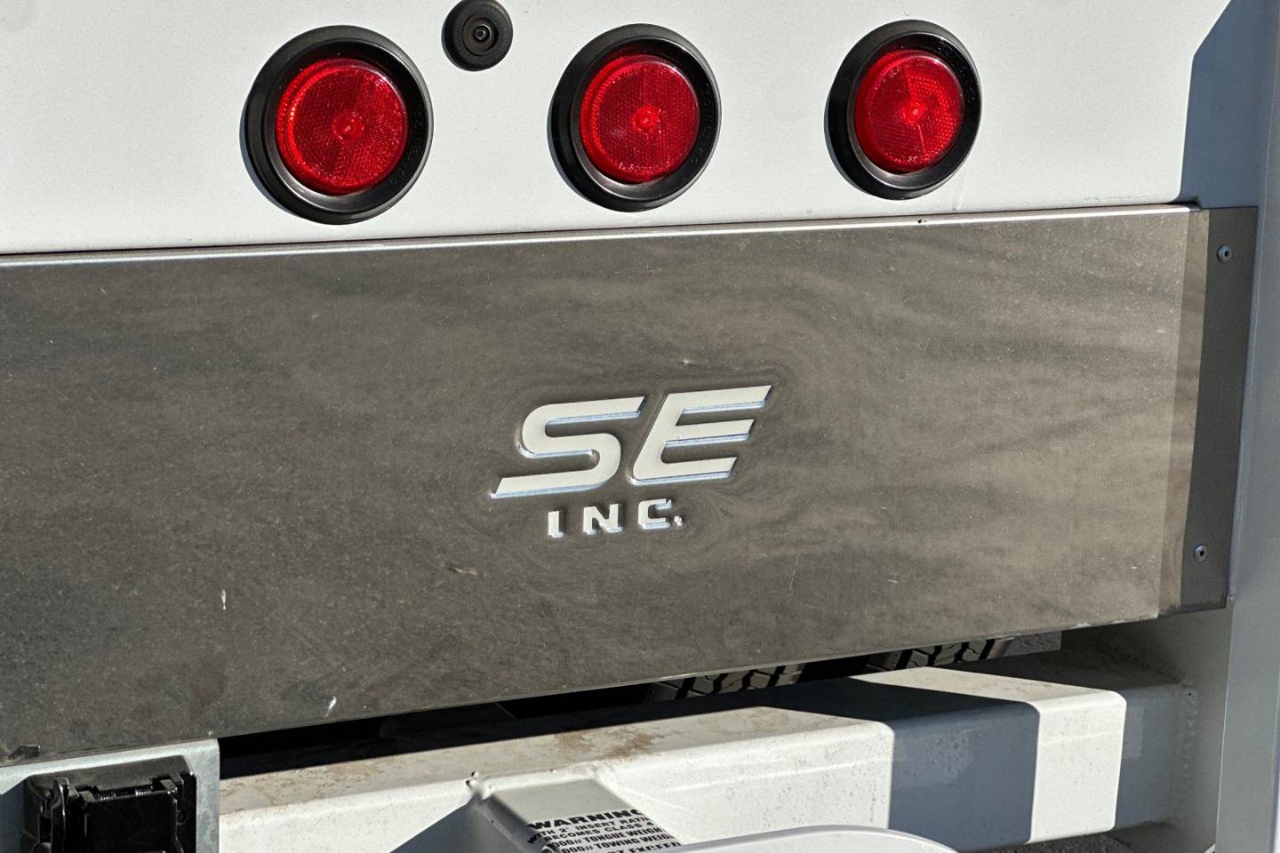 2025 Ford F-550 Super Duty Chassis Cab XL - Photo 24