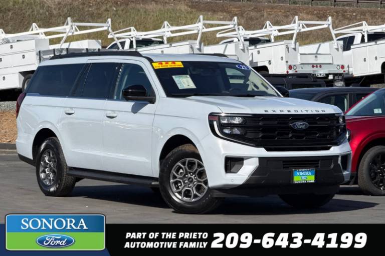 2025 Ford Expedition MAX Active