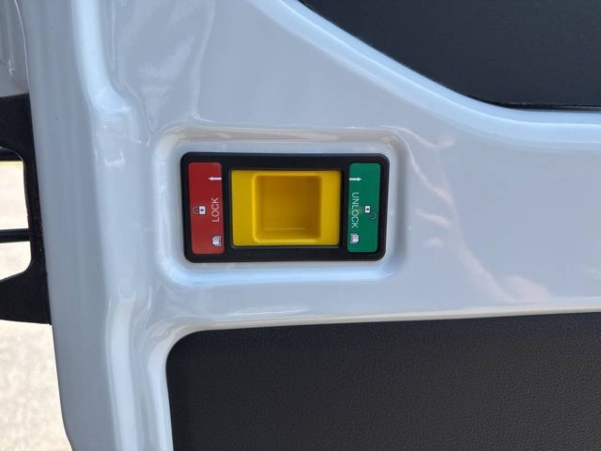 2025 Ford Transit Van Base - Photo 8