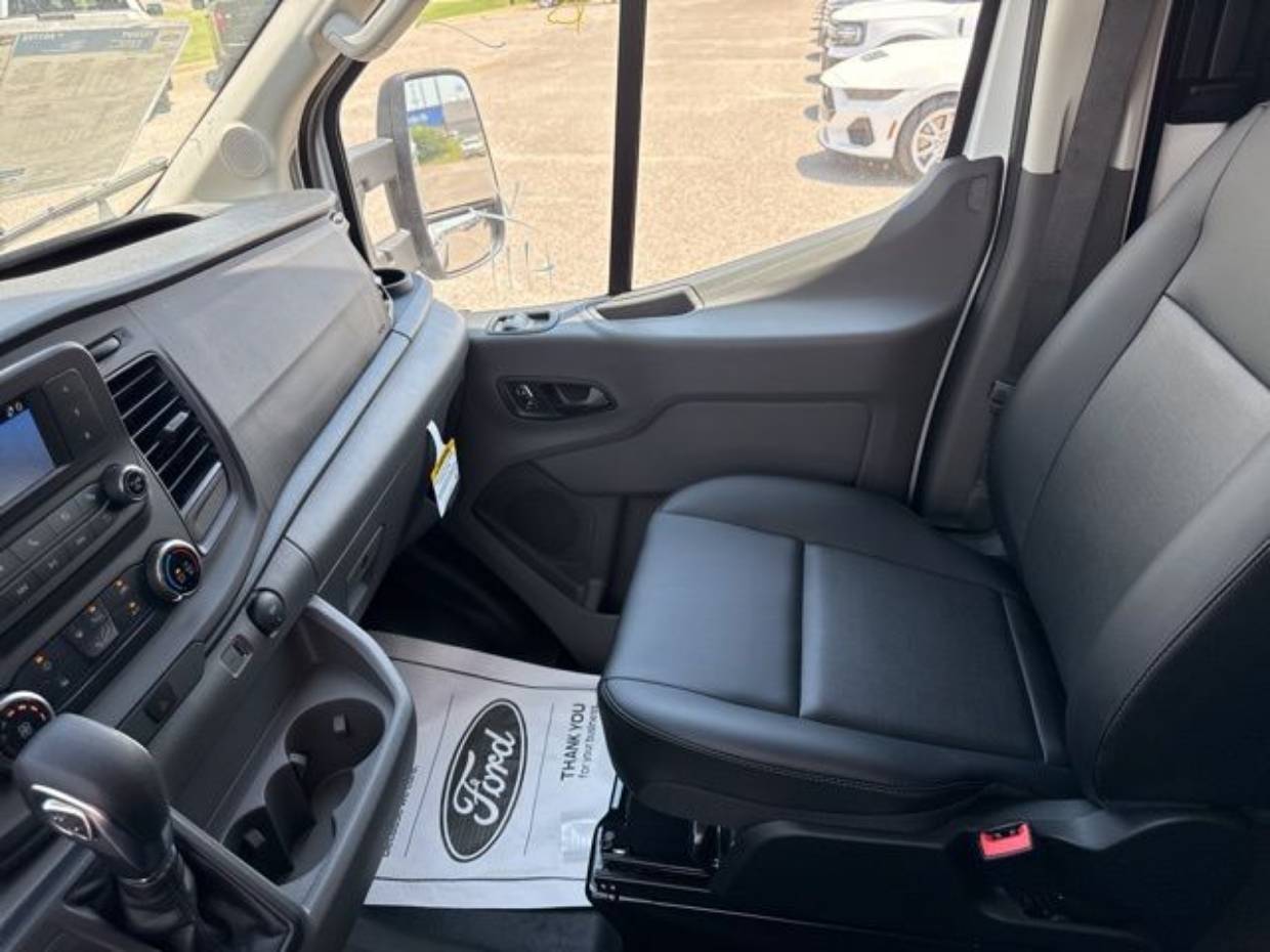 2025 Ford Transit Van Base - Photo 20