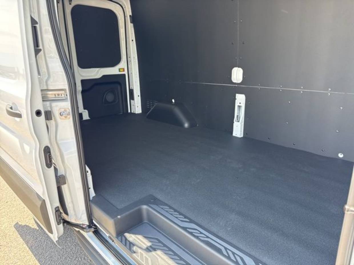2025 Ford Transit Van Base - Photo 24