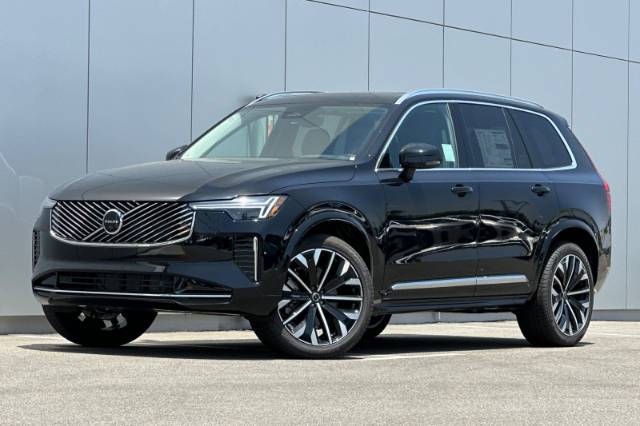 2025 Volvo XC90 B6 Ultra