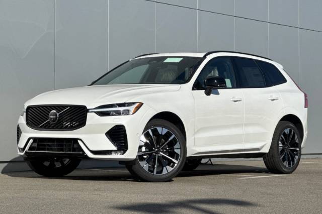 2026 Volvo XC60 B5 Plus