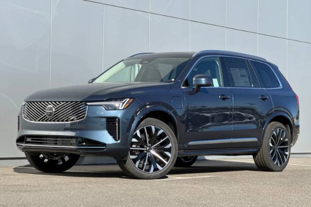 2026 Volvo XC90 Plug-In Hybrid T8 Plus