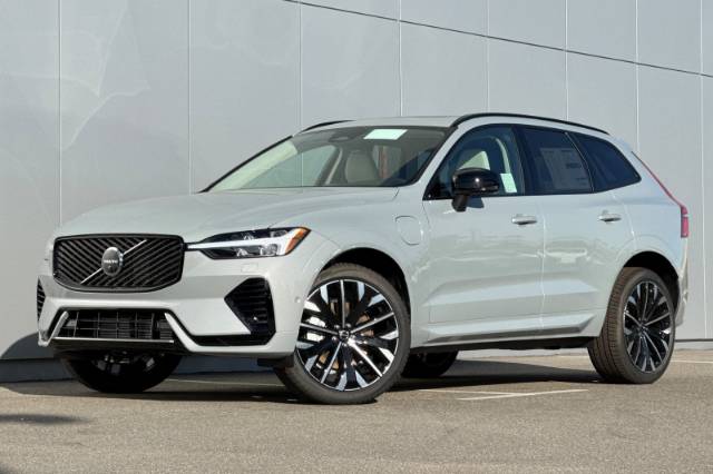 2026 Volvo XC60 Plug-In Hybrid T8 Ultra