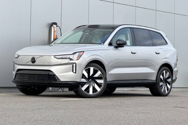 2025 Volvo EX90 Twin Motor Performance Ultra
