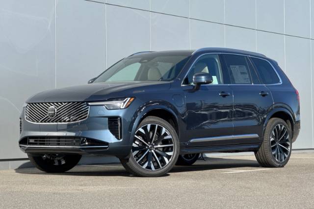 2026 Volvo XC90 Plug-In Hybrid T8 Ultra