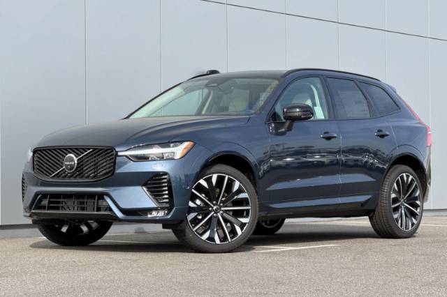 2026 Volvo XC60 B5 Ultra
