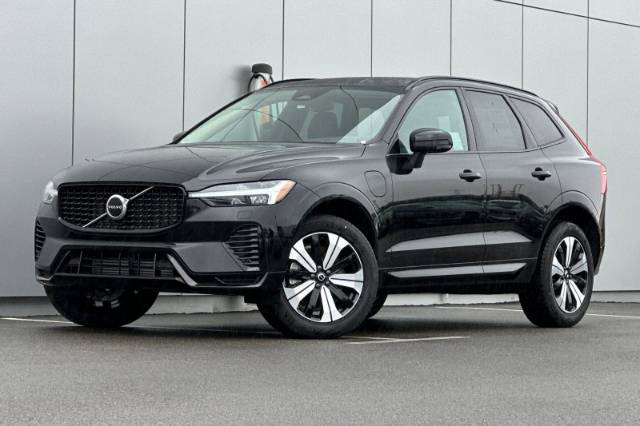 2025 Volvo XC60 Plug-In Hybrid T8 Core
