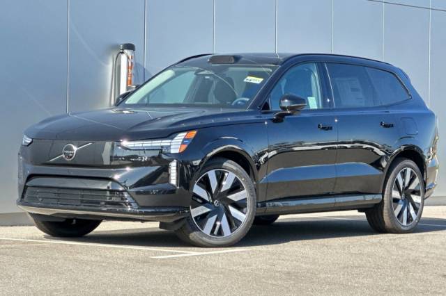 2025 Volvo EX90 Twin Motor Performance Ultra