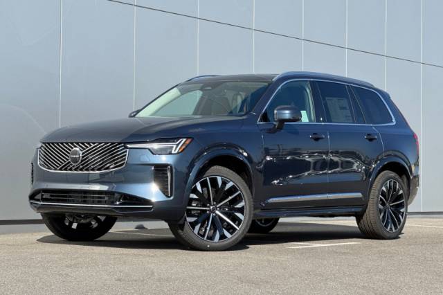2026 Volvo XC90 B5 Core