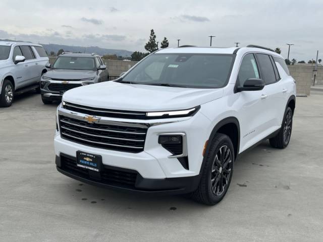 2026 Chevrolet Traverse FWD LT