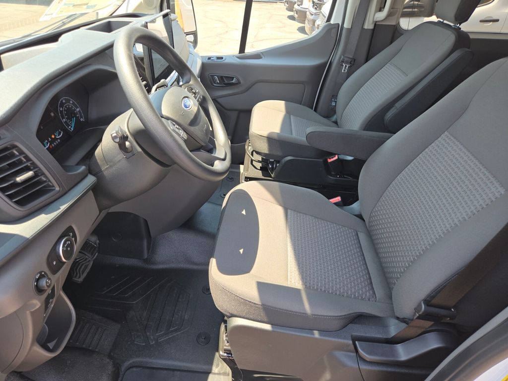 2025 Ford Transit Passenger Van XLT - Photo 7