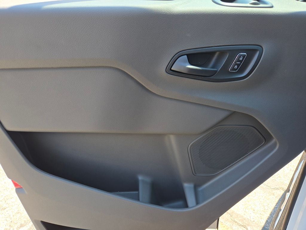 2025 Ford Transit Passenger Van XLT - Photo 18