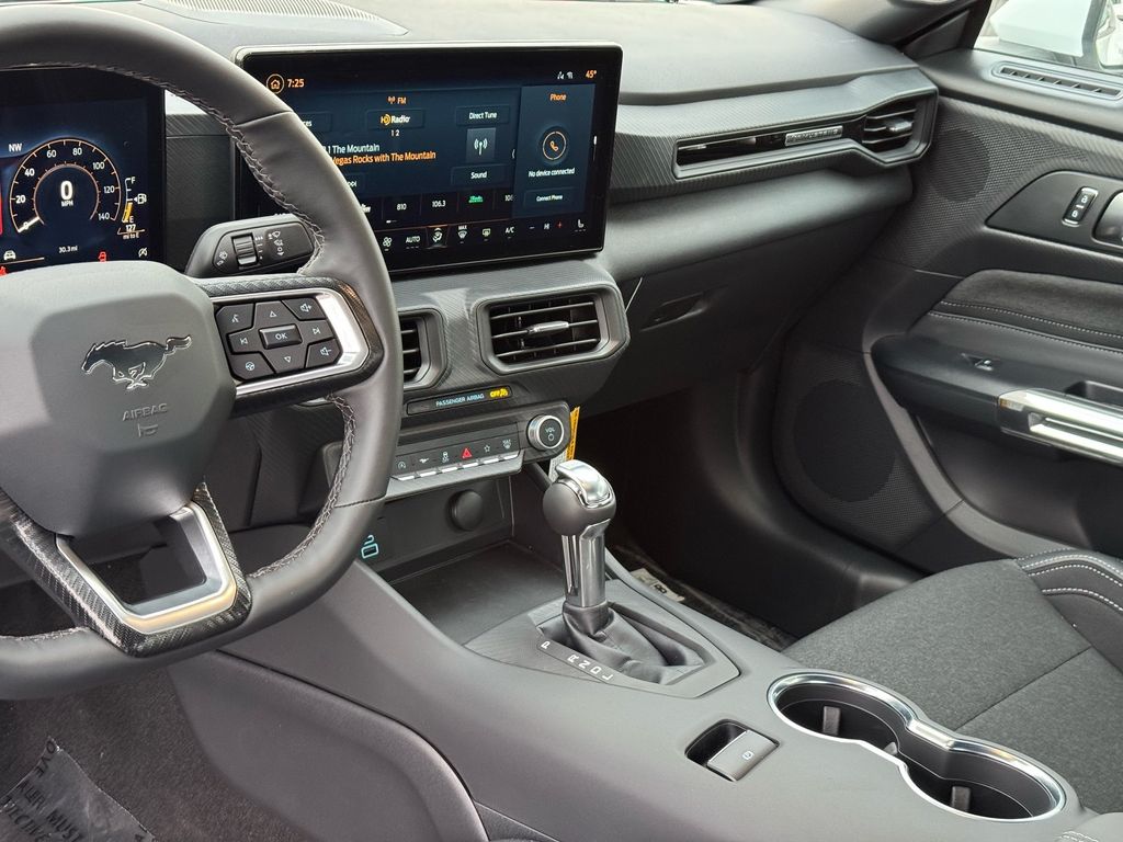 2025 Ford Mustang EcoBoost Fastback - Photo 11