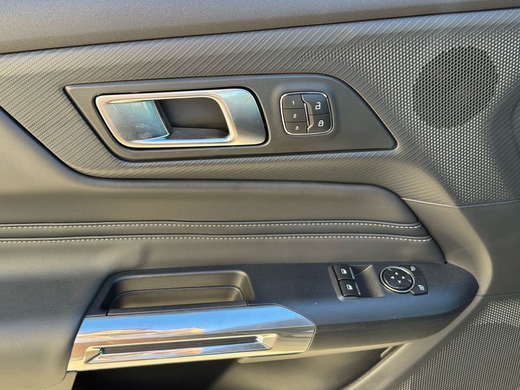 2025 Ford Mustang GT Premium Fastback - Photo 12