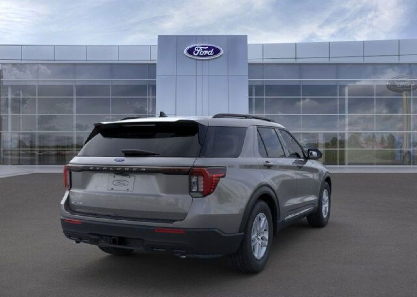 2025 Ford Explorer Active - Photo 8