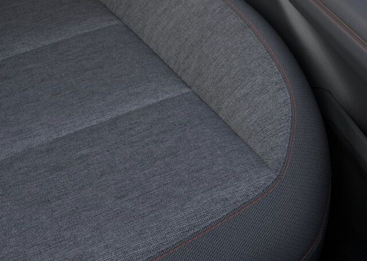 2025 Ford Explorer Active - Photo 16