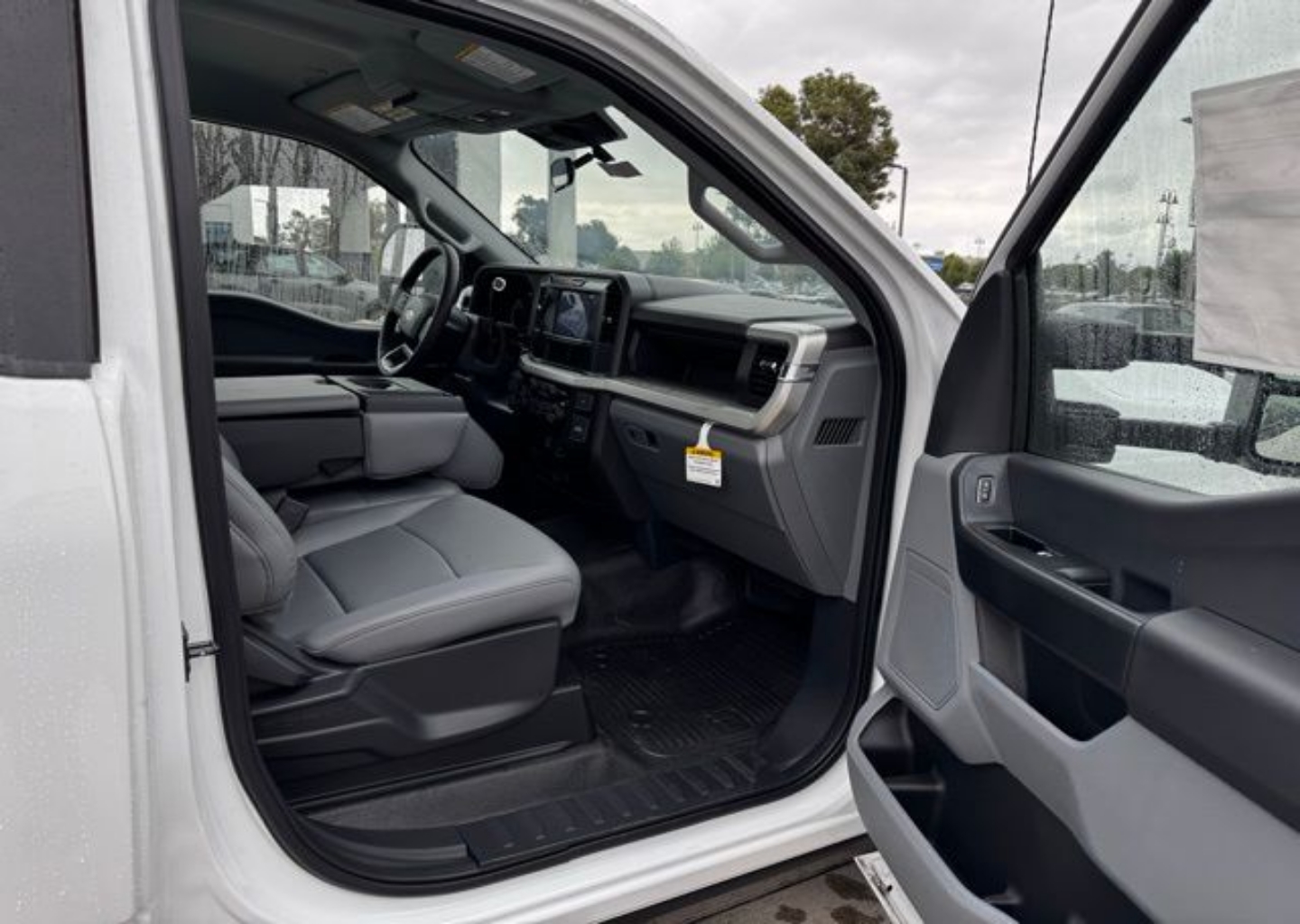 2025 Ford F-250 Super Duty XL - Photo 7