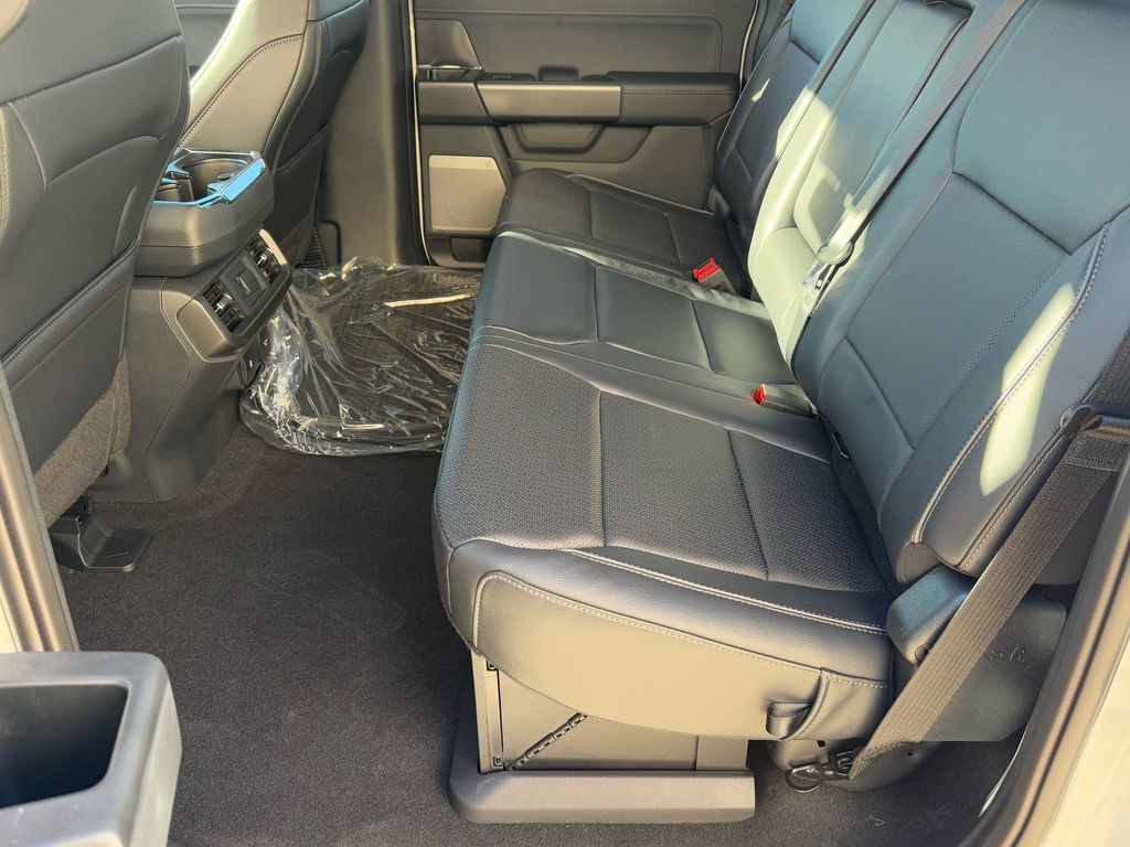 2025 Ford F-150 Lariat - Photo 10