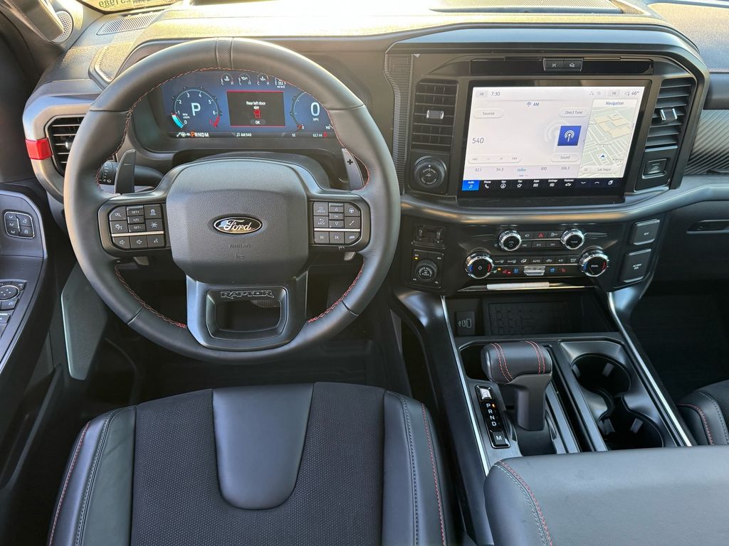2025 Ford F-150 Raptor - Photo 11