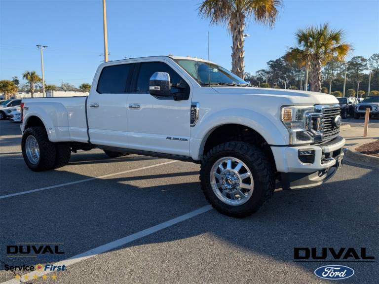 2022 Ford F-450SD Platinum
