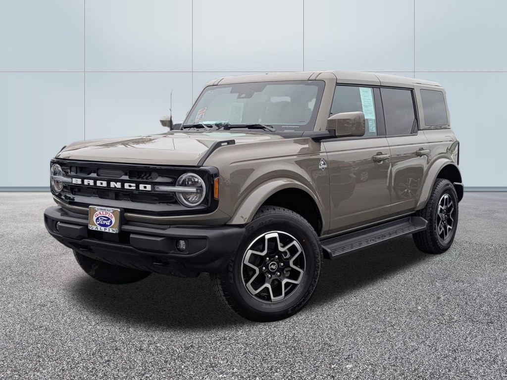 2025 Ford Bronco Outer Banks
