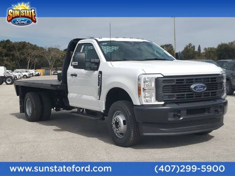 2026 Ford Super Duty F-350 DRW XL