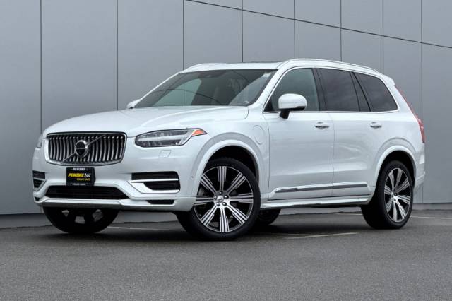 2022 Volvo XC90 Recharge Plug-In Hybrid T8 Inscription 7 Passenger