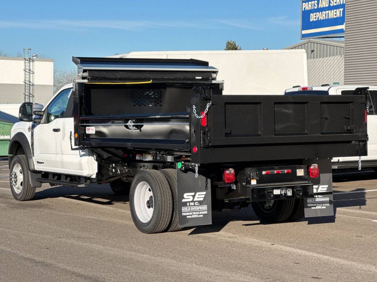 2026 Ford F-450 Super Duty Chassis Cab XL