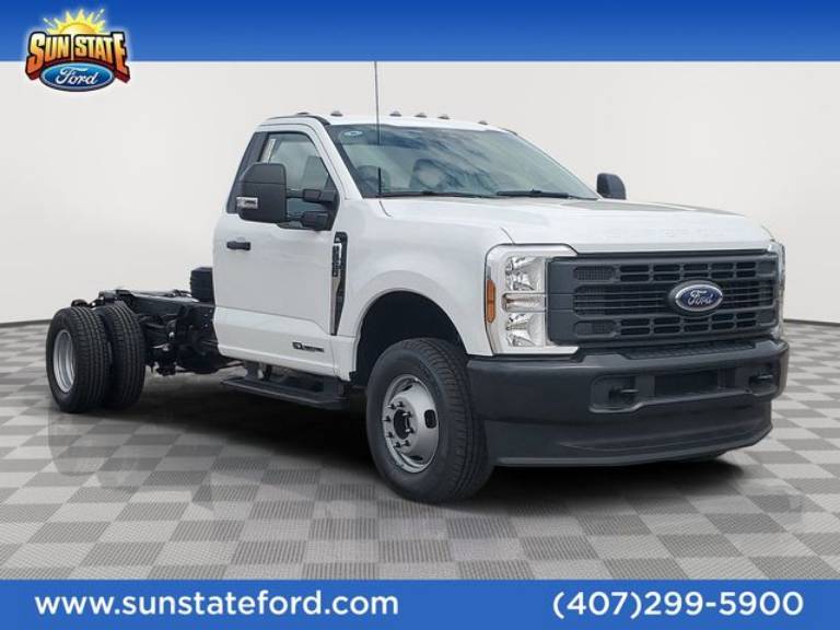 2026 Ford Super Duty F-350 DRW XL