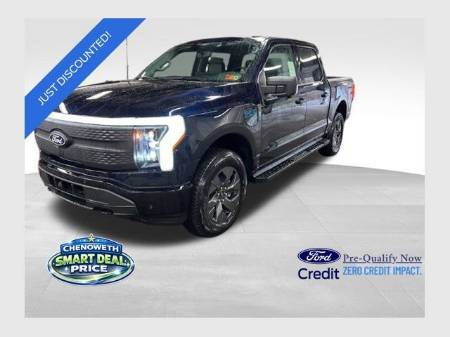 2025 Ford F-150 Lightning Flash
