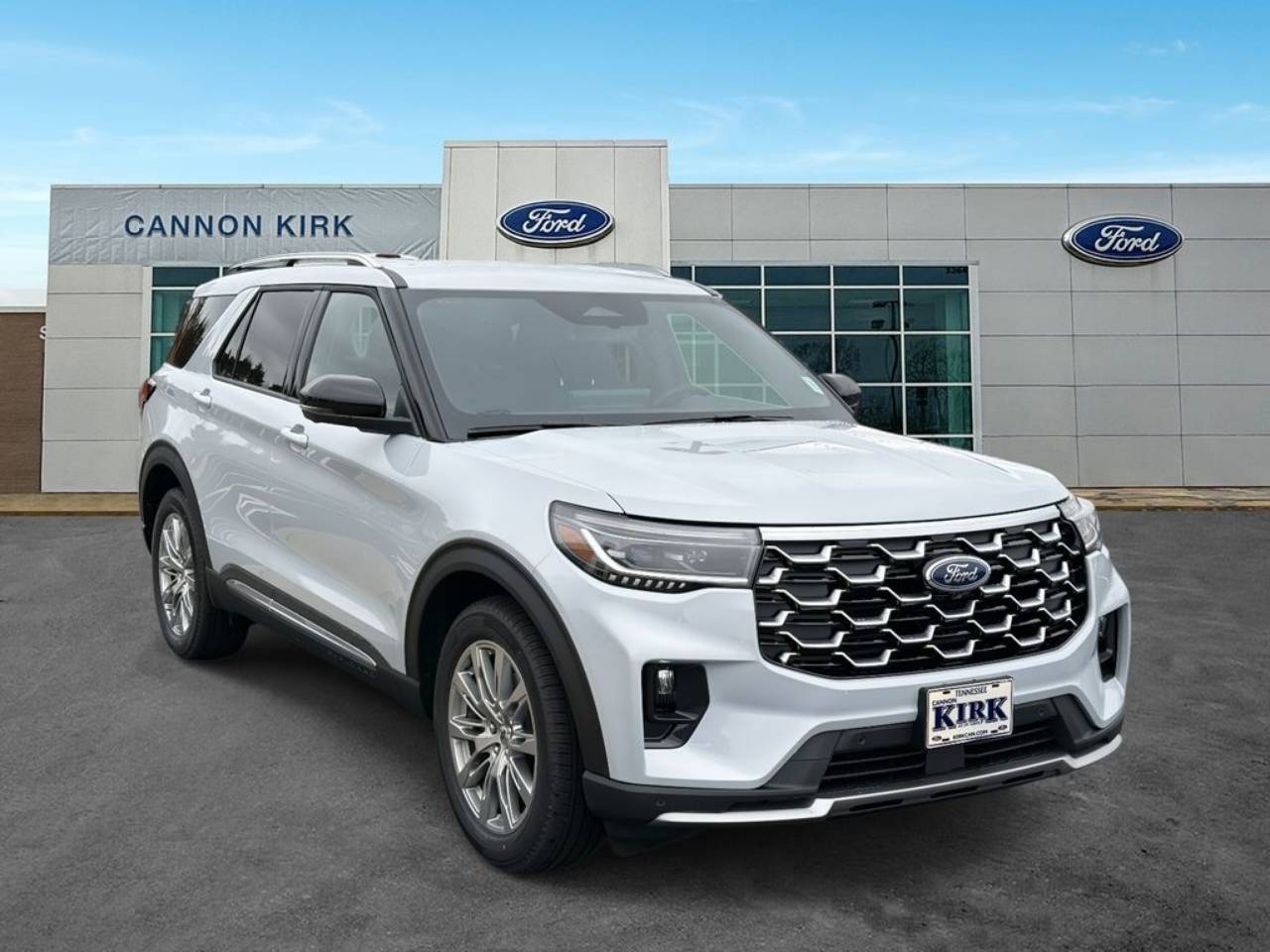 2026 Ford Explorer Platinum's photo